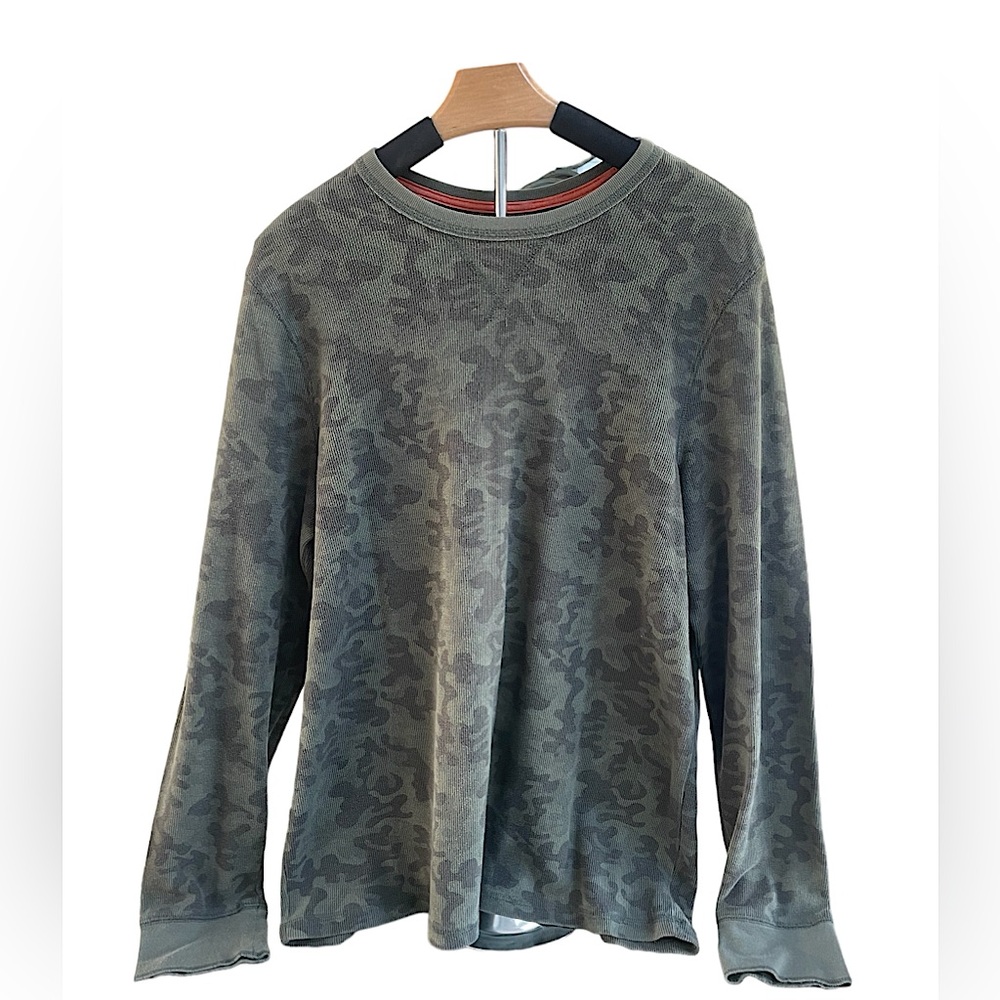 Urban Pipeline Men’s Camo Print Long Sleeve Thermal Shirt